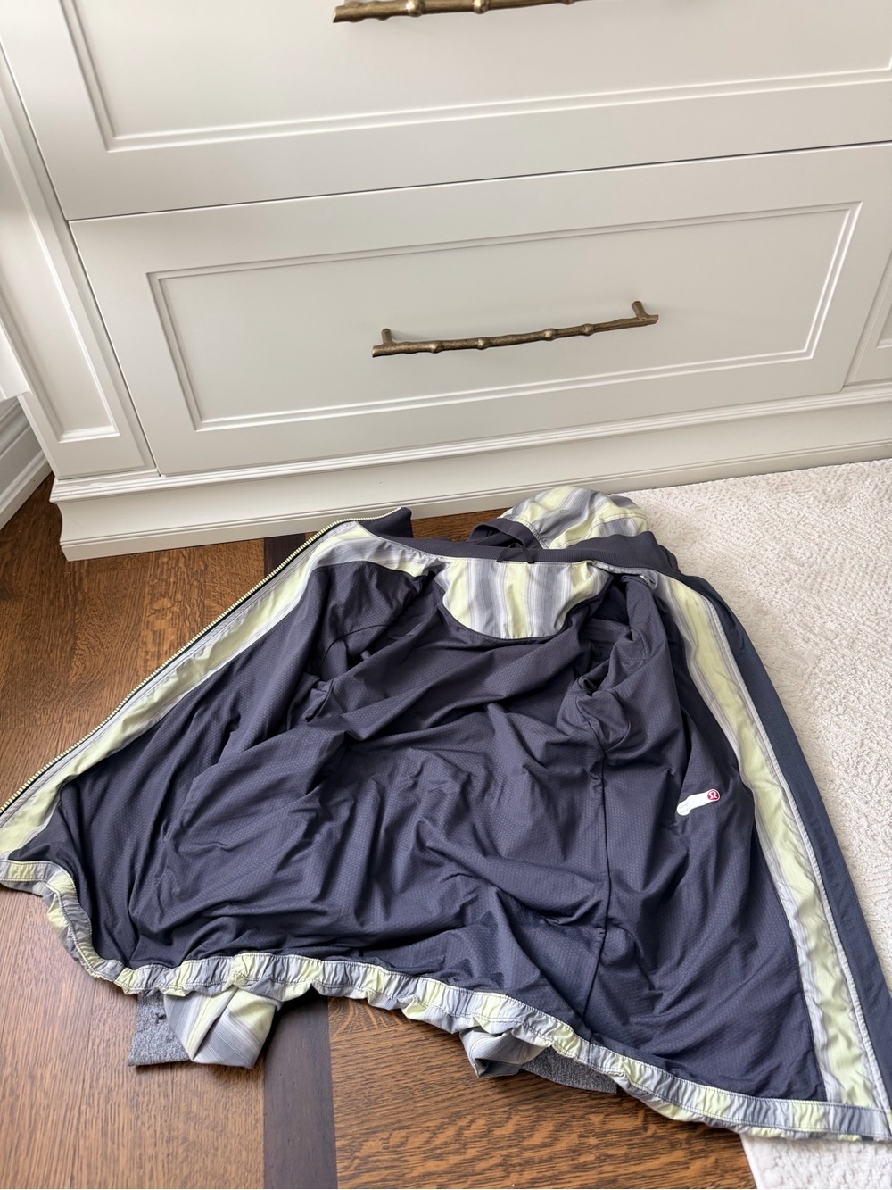 Vintage LULULEMON Run Reflection Track & Field Citron Ombré Stripes Jacket SZ 8 - Picture 16 of 16